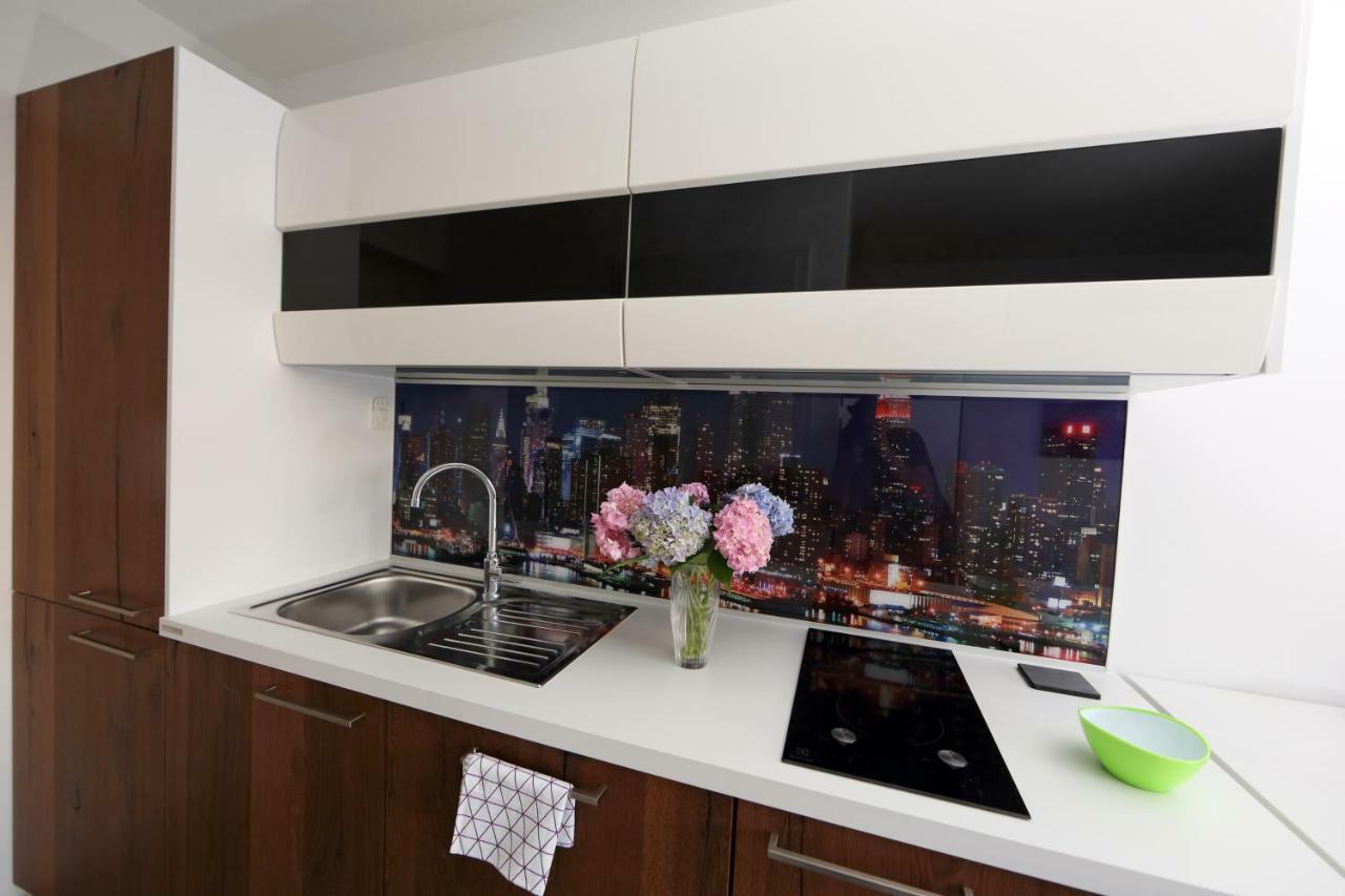 Optim Apartment