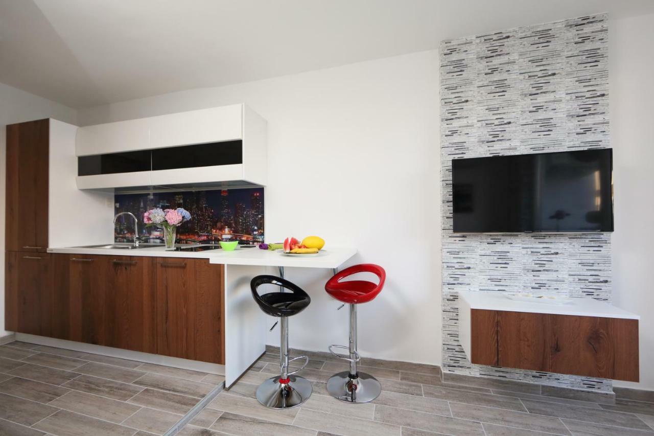 Optim Apartment *